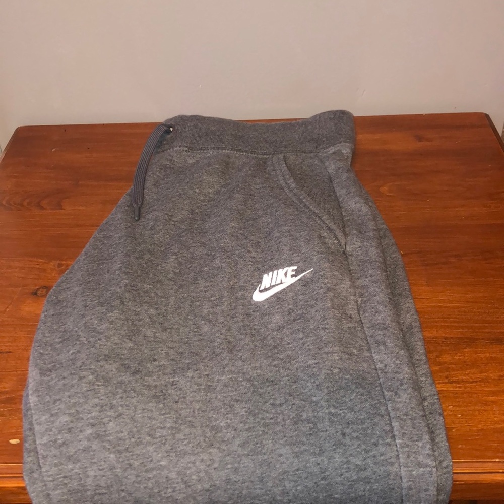 NIKE Women’s Sweat Pants